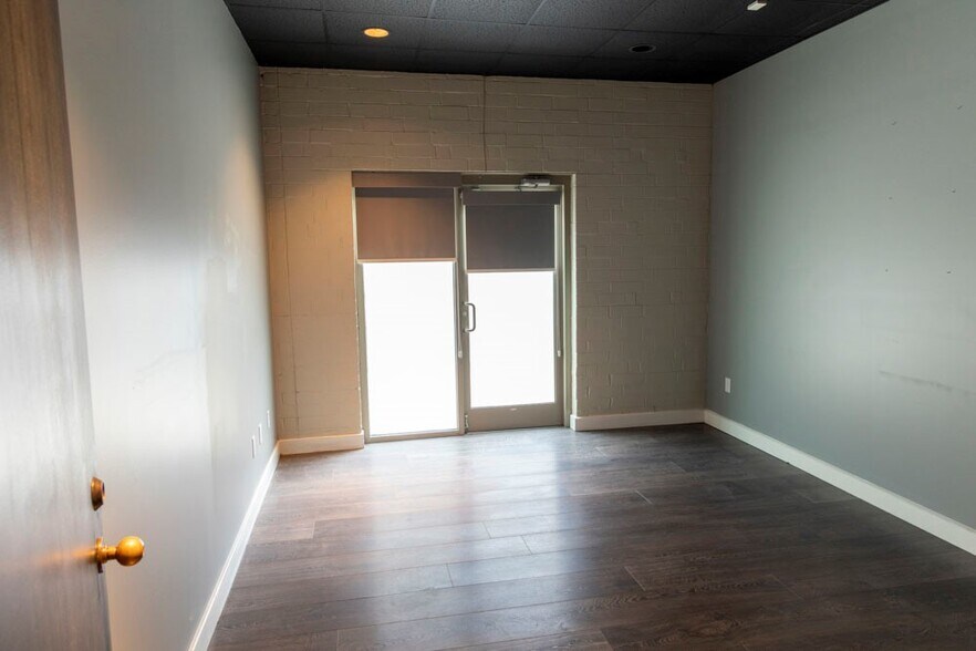 More Photos Of 4397 Federal Dr, Greensboro Flex For Lease