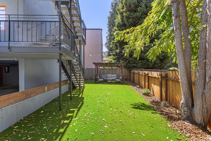 More Photos Of 1610 Milvia St, Berkeley Apartments For Sale
