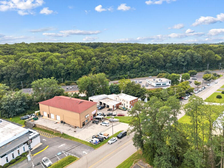 More Photos Of , Broomall Flex For Sale