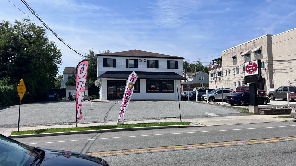 More Photos Of 1020 Lincoln Ave, Prospect Park Storefront Retail Residential For Sale
