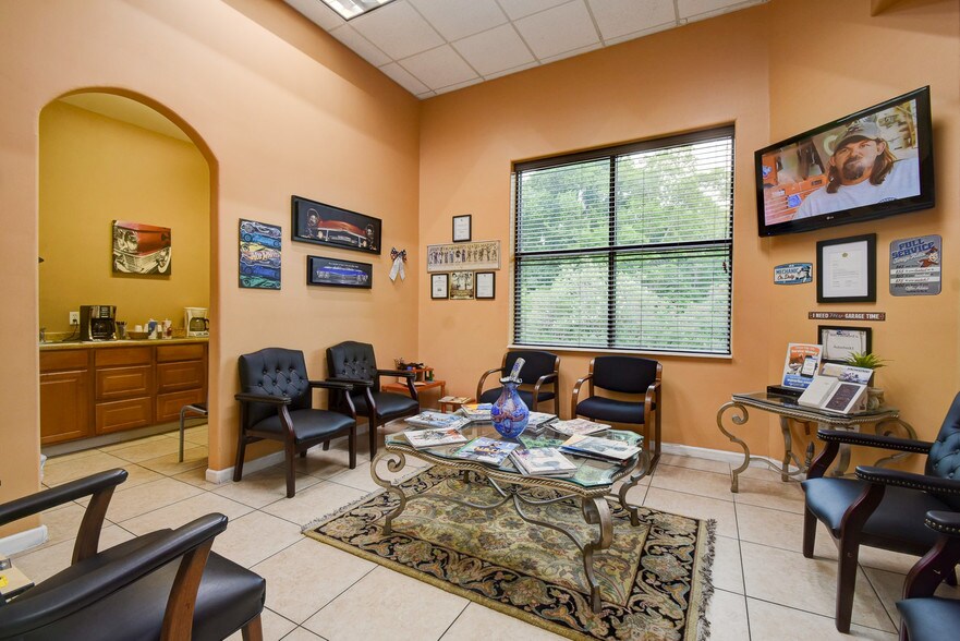 More Photos Of 1141 Us-90-Alt Hwy, Richmond Auto Repair For Sale