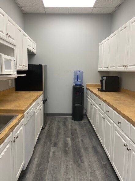 More Photos Of 1101 Old Trolley Rd, Summerville Medical For Lease