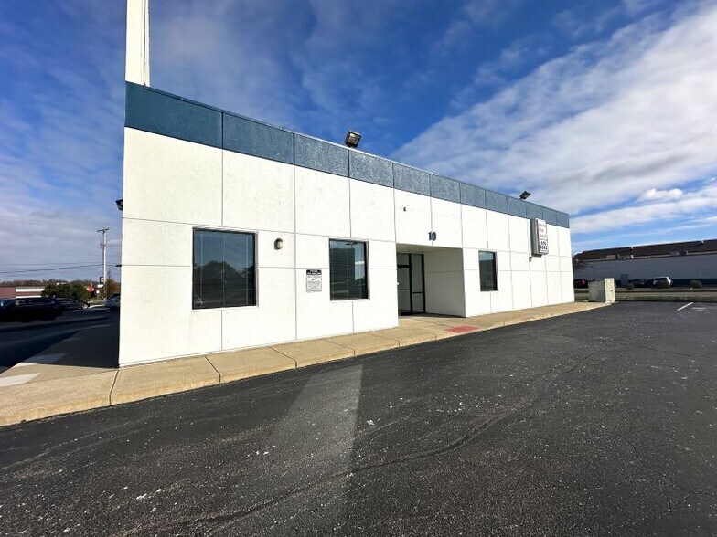 More Photos Of 8-20 Prestige Plaza Dr, Miamisburg Unknown For Lease