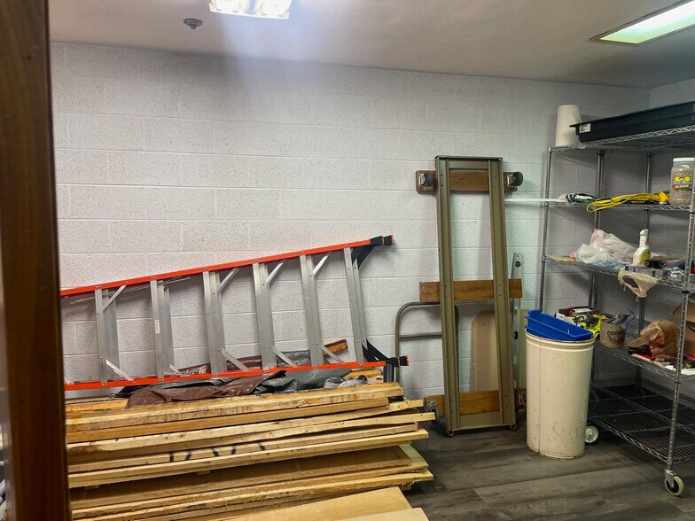 More Photos Of 1309 Newport Ave, Dallas Lodge Meeting Hall For Sale