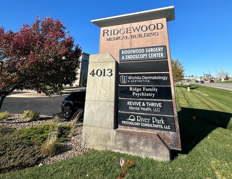 More Photos Of 4013 N Ridge Rd, Wichita Medical For Lease