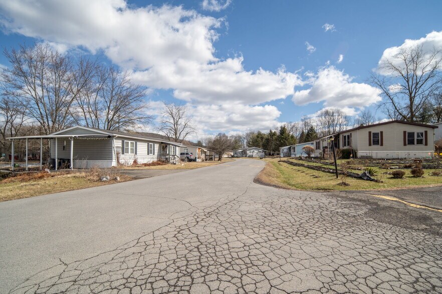 Primary Photo Of Graduate Drive, Ithaca Manufactured Housing Mobile Home Park For Sale