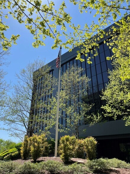 More Photos Of 1281 Murfreesboro Pike, Nashville Unknown For Lease