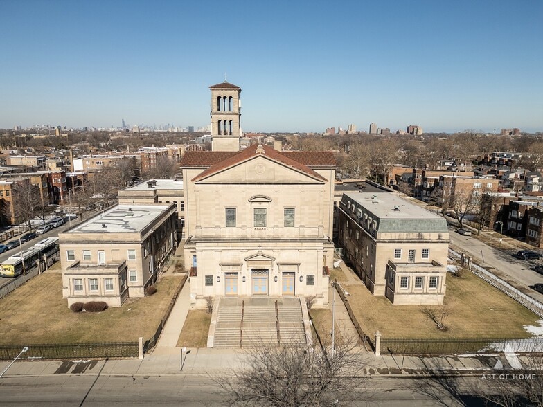 More Photos Of 7851 S Jeffery Blvd, Chicago Religious Facility For Sale