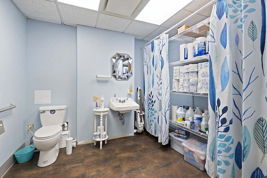 More Photos Of 219 Capitol St, Augusta Office For Lease