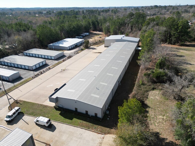 More Photos Of 13178 State Highway 110 S, Tyler Warehouse For Lease
