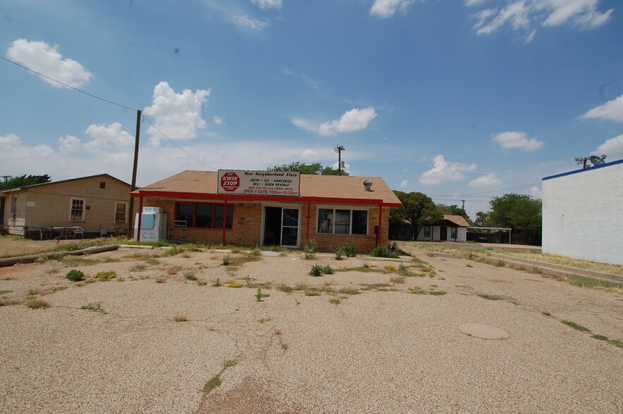 More Photos Of 508 5th St, Wolfforth Convenience Store For Lease
