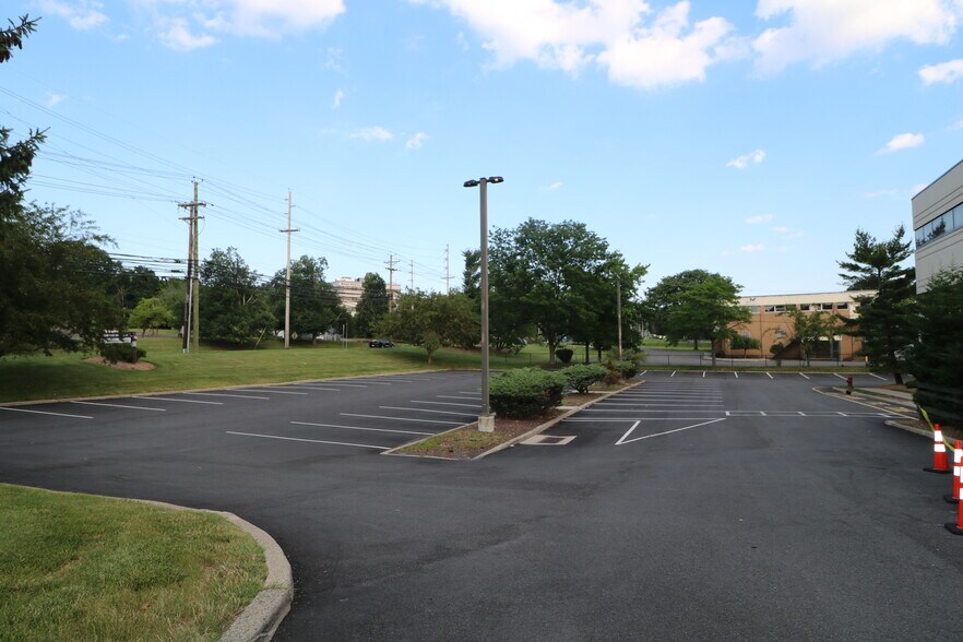 More Photos Of 401 Hamburg Turnpike, Wayne Medical For Sale