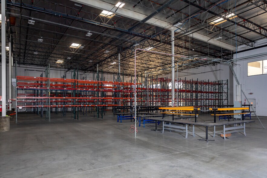 More Photos Of 10730 Bell Ct, Rancho Cucamonga Warehouse For Lease