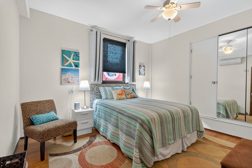 More Photos Of 5657 Shore S blvd, Gulfport Specialty For Sale