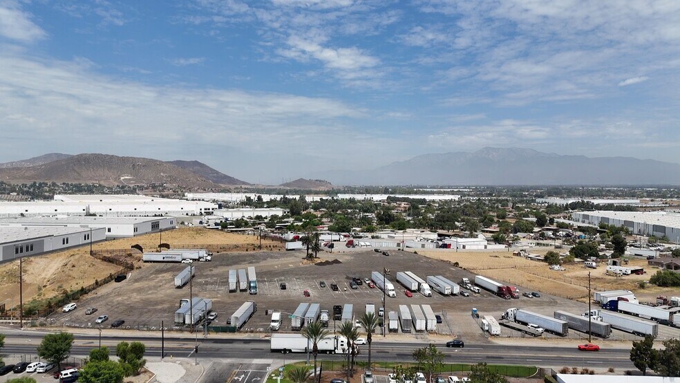 More Photos Of 815 Agua Mansa Rd, Bloomington Land For Sale