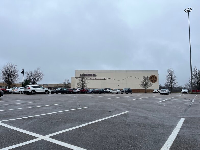 More Photos Of 622 George Washington Hwy, Lincoln Movie Theatre For Sale