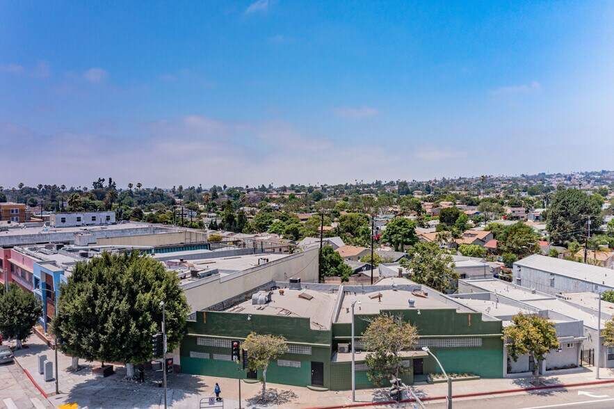 More Photos Of 6819 West Blvd, Inglewood Warehouse For Lease