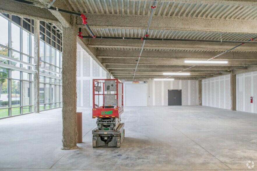 More Photos Of 8484 Progress Dr, Frederick Research And Development For Lease