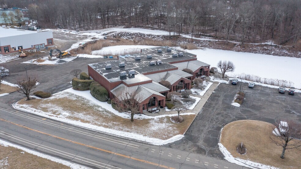 More Photos Of 3-9 Park Lawn Dr, Bethel Research And Development For Lease