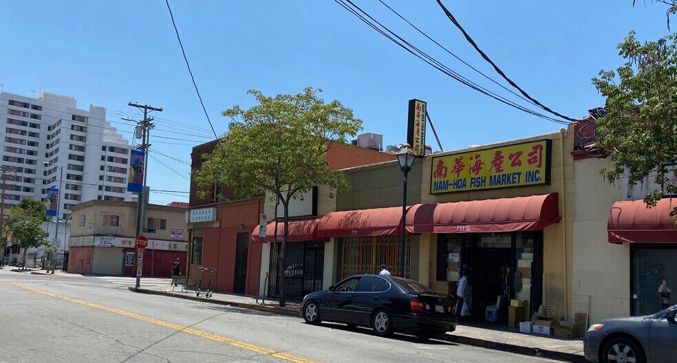 Primary Photo Of 715 New High St, Los Angeles General Retail For Lease