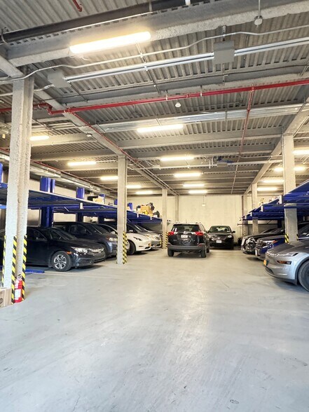 More Photos Of 3447 Collins Pl, Flushing Warehouse For Lease