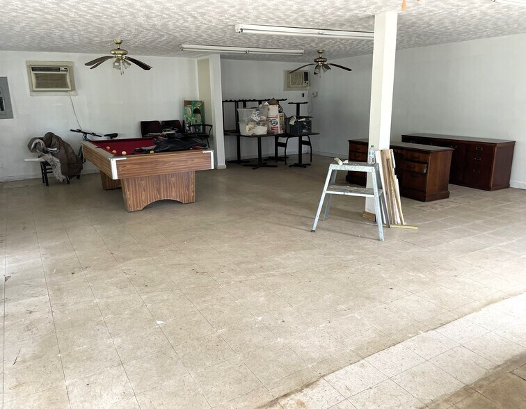 More Photos Of 2994 CR-4, Fitzpatrick Service Station For Sale