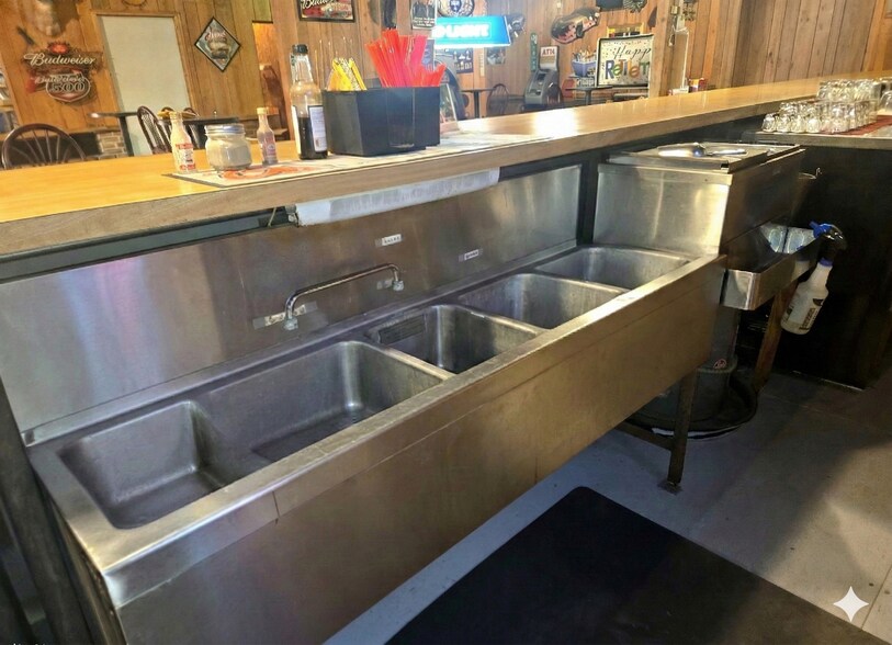 More Photos Of 4881 State Road 13 N, Saint Johns Bar For Sale