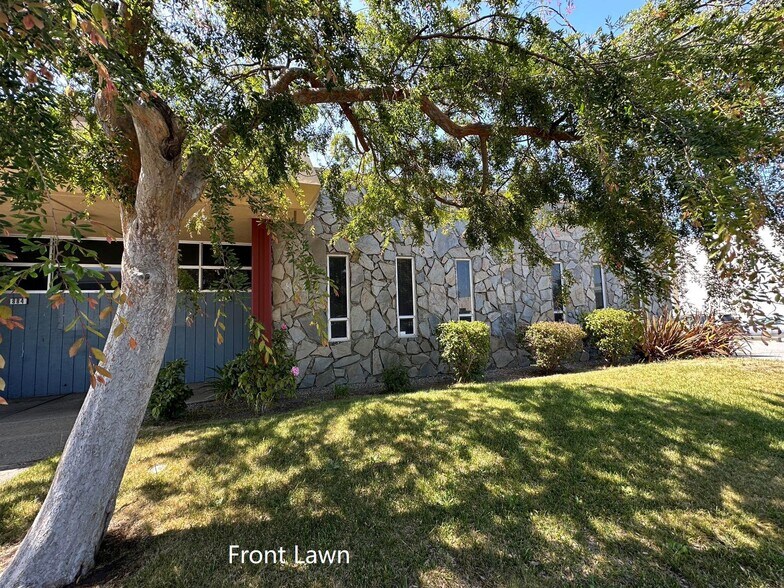 More Photos Of 882-890 Mahler Rd, Burlingame Warehouse For Lease