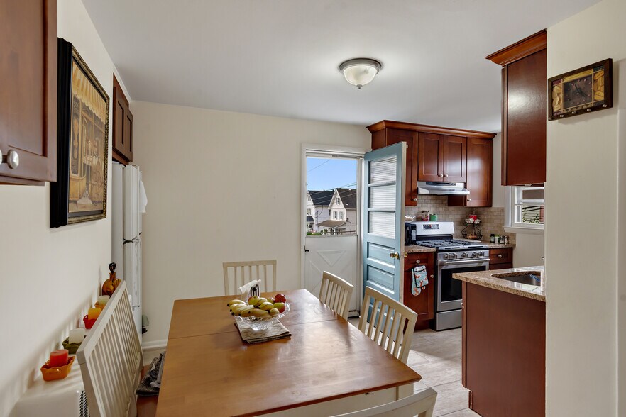 More Photos Of 180 Madison Ave, Port Chester Office For Sale