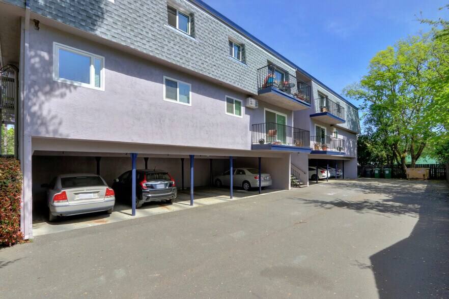 More Photos Of 230 J St, Davis Apartments For Sale