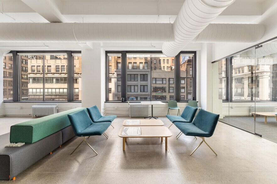 More Photos Of 345 7th Ave, New York Coworking Space