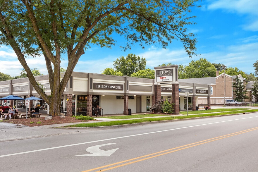 More Photos Of 4040-4125 University Ave, Des Moines Unknown For Lease