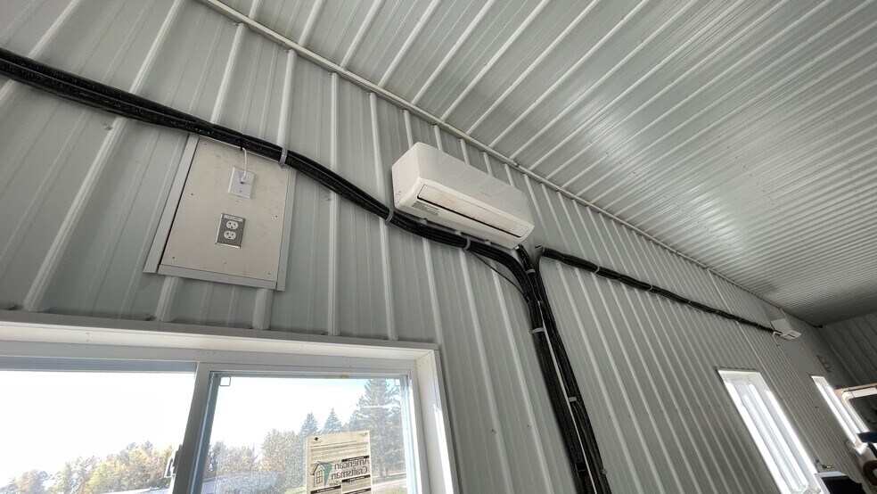 More Photos Of 3331 M 18, Beaverton Manufacturing For Sale