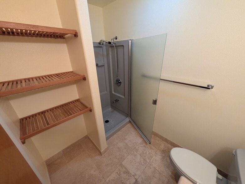 More Photos Of 1631 Liliha St, Honolulu Medical For Sale