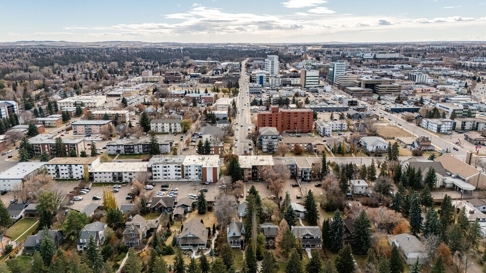 More Photos Of 4746 55 St, Red Deer Apartments For Sale
