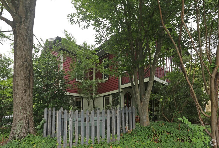 More Photos Of 720 W Main St, Jamestown Medical For Sale