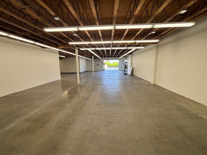 More Photos Of 15402-15432 Electronic Ln, Huntington Beach Flex For Sale