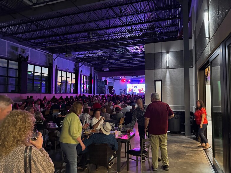 More Photos Of 3535 Walters Rd, Syracuse Restaurant For Sale