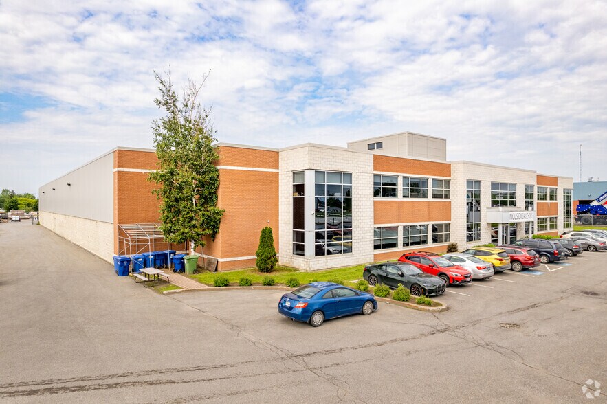 Primary Photo Of 4150 Chomedey (A-13) Desste O, Laval Warehouse For Lease