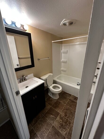 More Photos Of 125 20th Ave SW, Cedar Rapids Multifamily For Sale