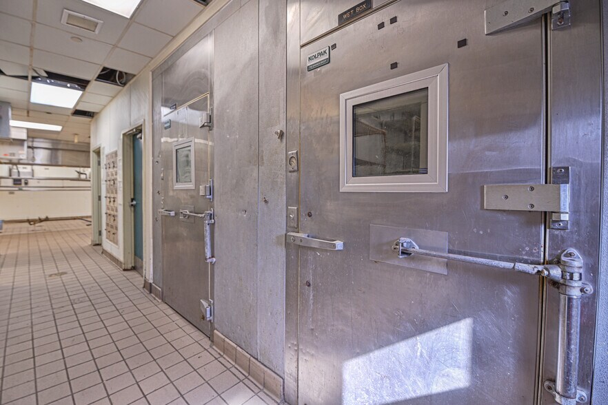 More Photos Of 2675 32nd Ave S, Grand Forks Restaurant For Sale