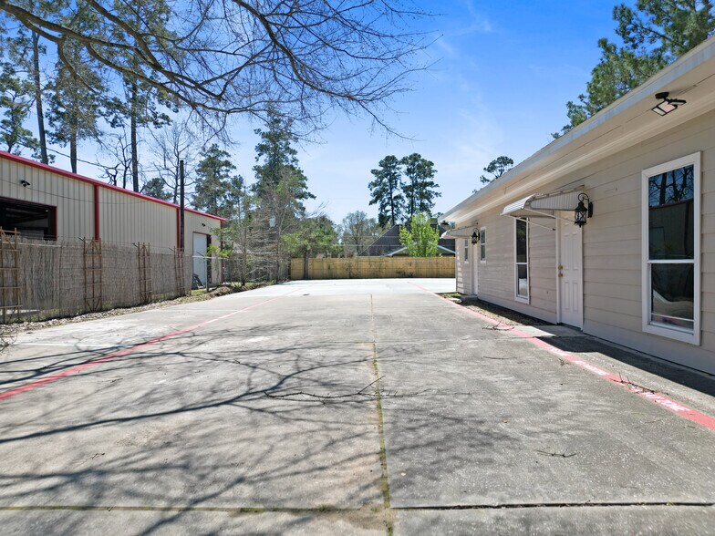 More Photos Of 7407 Fm-1488, Magnolia Medical For Lease