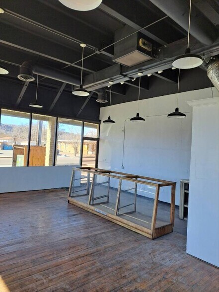 More Photos Of 302-310 N 16th St, Canon City Unknown For Lease