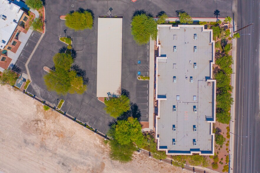 More Photos Of 5105 Camino Al Norte Rd, North Las Vegas Office For Lease