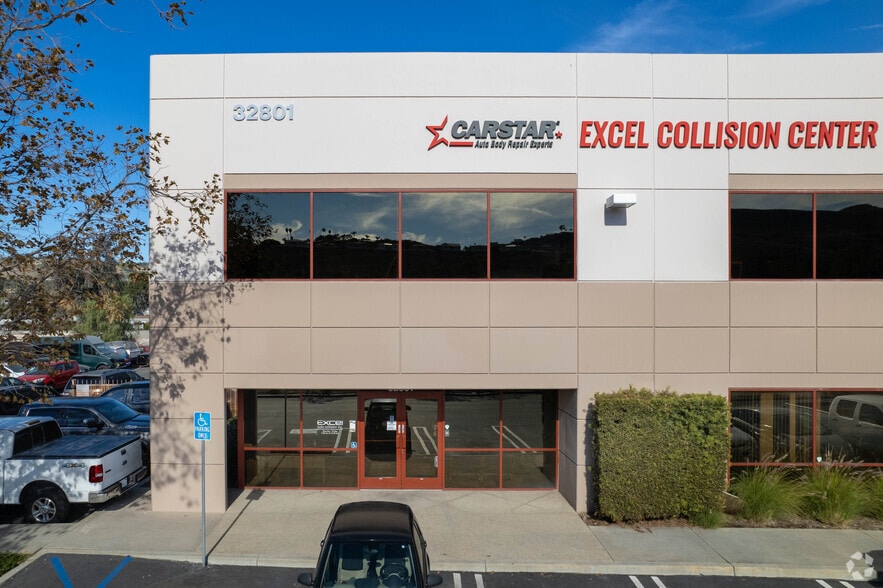 More Photos Of 32421-32423 Calle Perfecto, San Juan Capistrano Warehouse For Lease