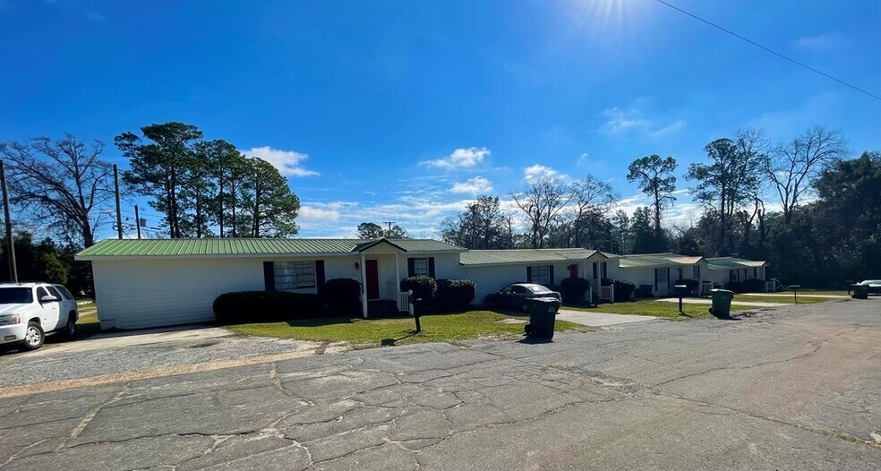 More Photos Of 703 1st St, Moultrie Apartments For Sale