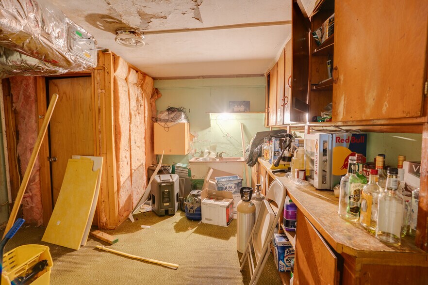 More Photos Of 236 N Main St, Milroy General Retail For Sale