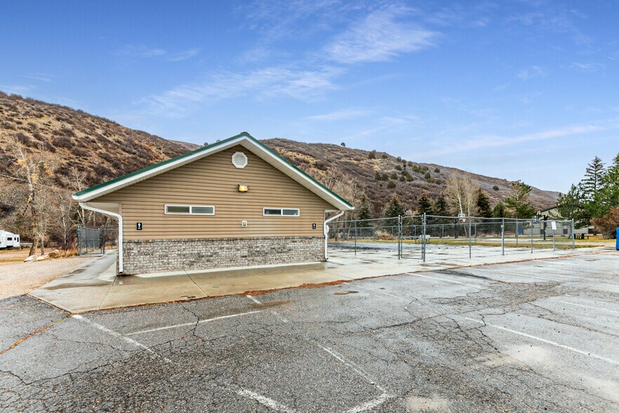 More Photos Of 5175 E Highway 35, Kamas Trailer Camper Park For Sale