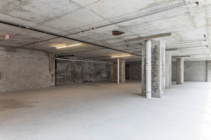 More Photos Of 25 SW 9th St, Miami Office Residential For Sale