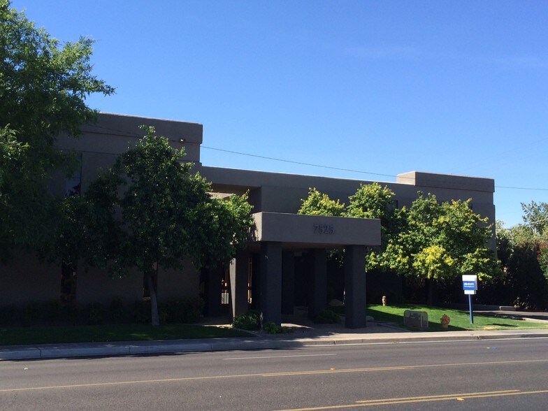 More Photos Of 7525 E Camelback Rd, Scottsdale Office For Lease